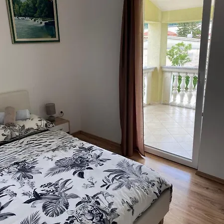 Katarina Villa *